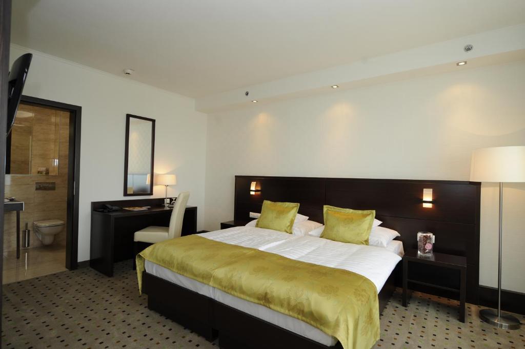 Hunguest Hotel גיולה חדר תמונה