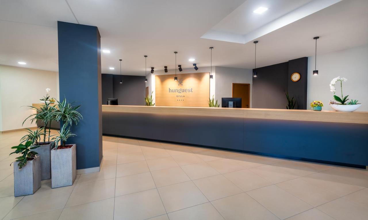 Hunguest Hotel גיולה מראה חיצוני תמונה