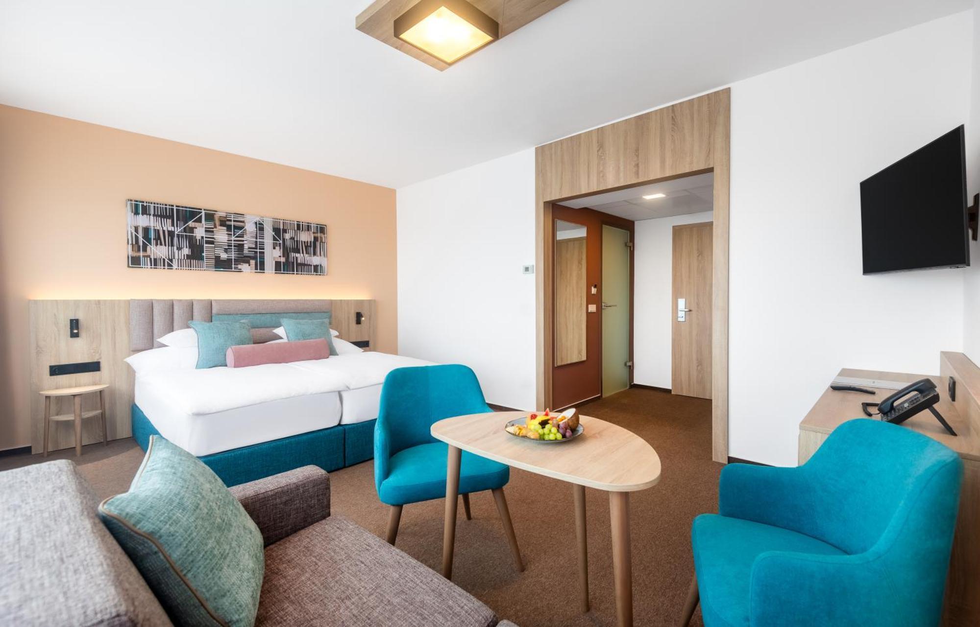 Hunguest Hotel גיולה מראה חיצוני תמונה
